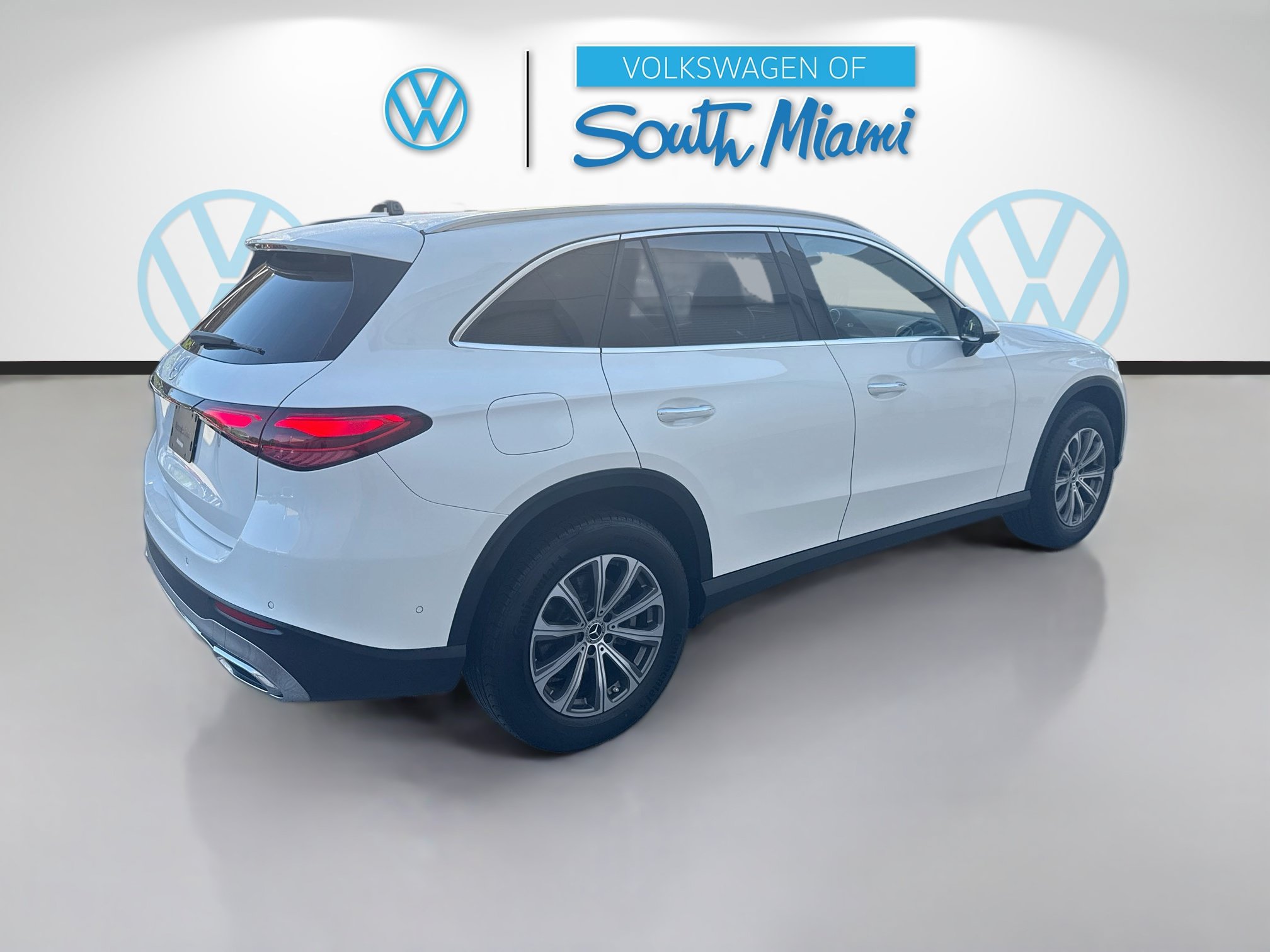 Used 2023 Mercedes-Benz GLC 300 w/ Pinnacle Trim Package image 7