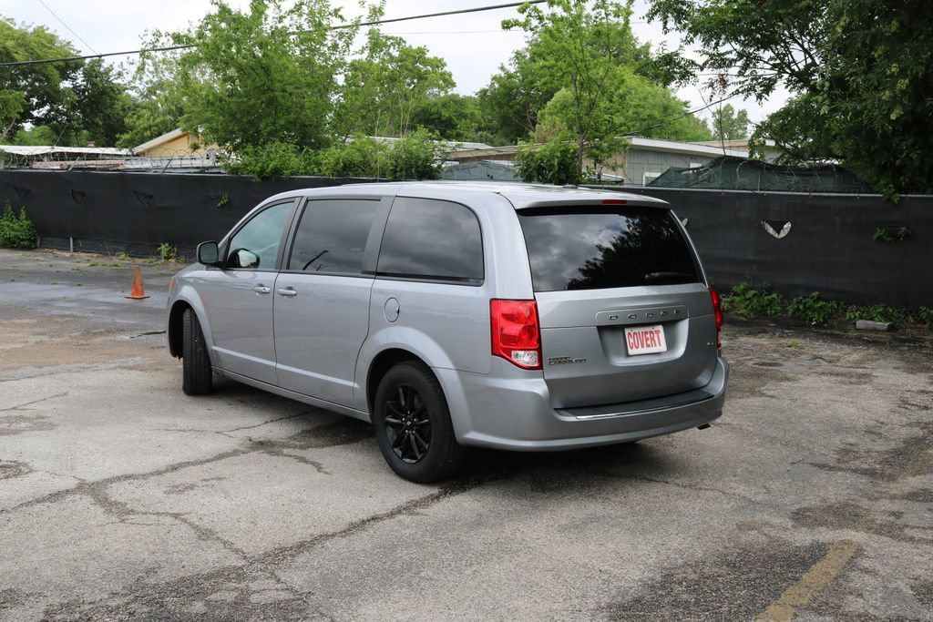 Used 2020 Dodge Grand Caravan GT image 3