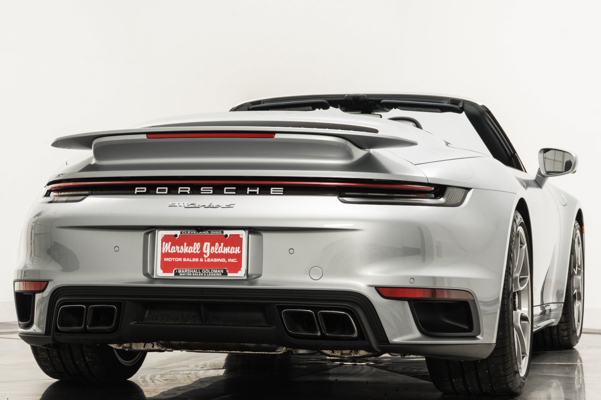 Used 2022 Porsche 911 Turbo S AWD/4WD image 9