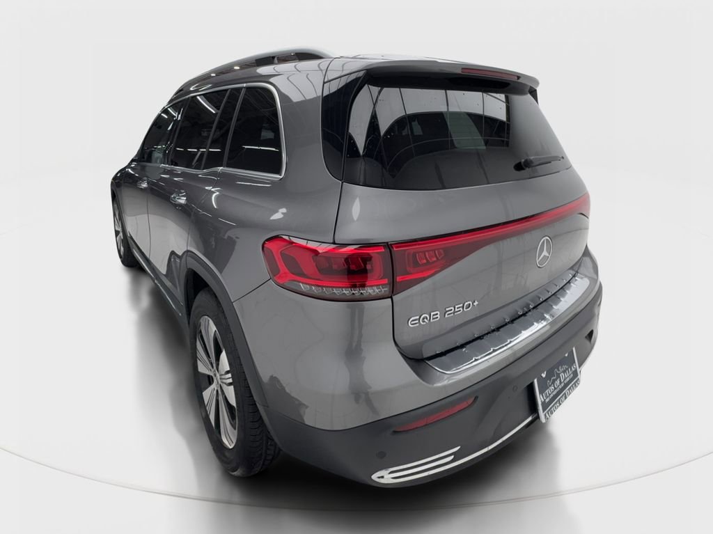 Used 2023 Mercedes-Benz EQB 250+ w/ Exclusive Package image 9