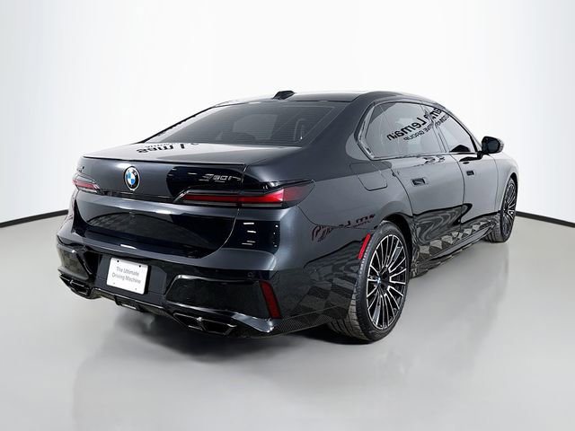 Used 2025 BMW 760i xDrive AWD/4WD image 7