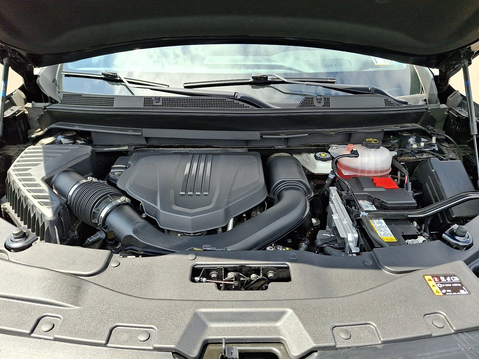 Used 2025 GMC Acadia Elevation FWD image 29