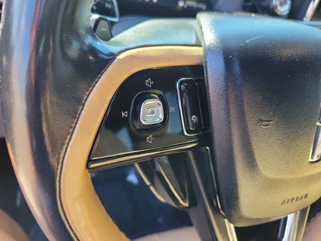 Used 2020 Lincoln Corsair Reserve w/ Equipment Group 201A image 27