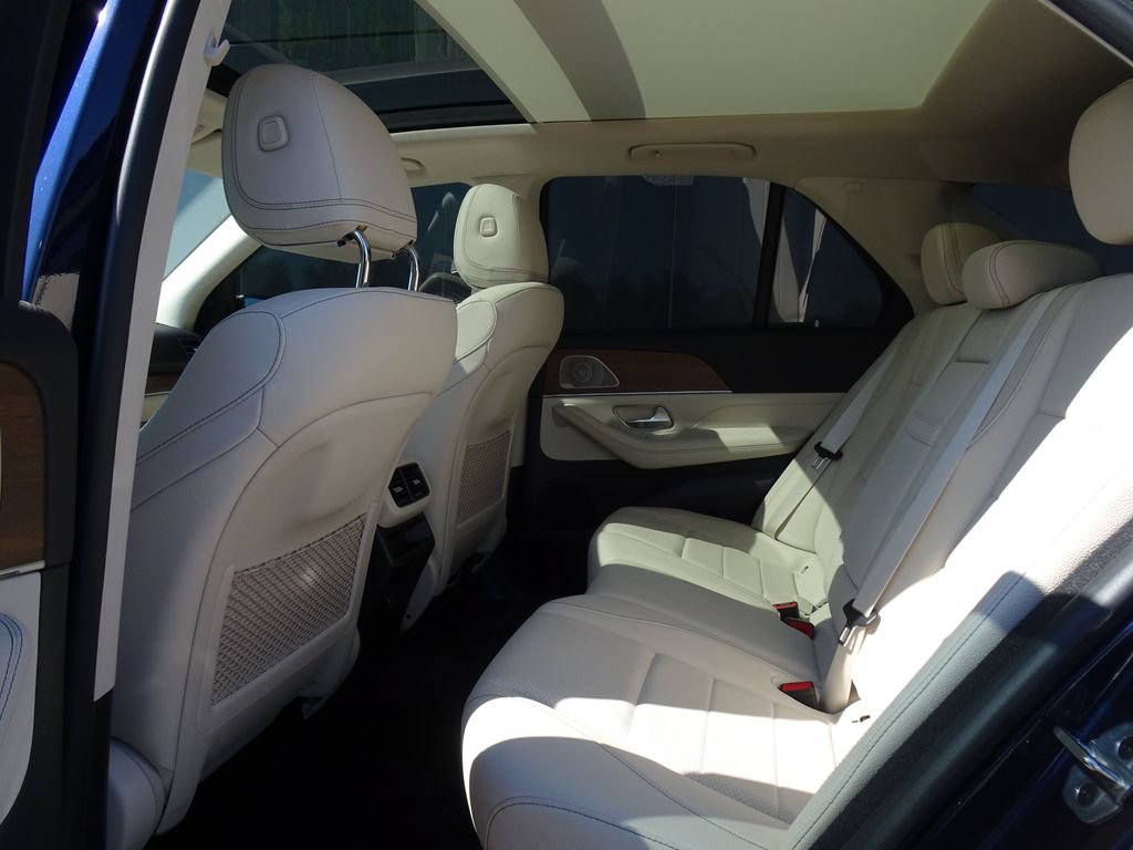 Used 2022 Mercedes-Benz GLE 350 4MATIC w/ Premium Package image 17