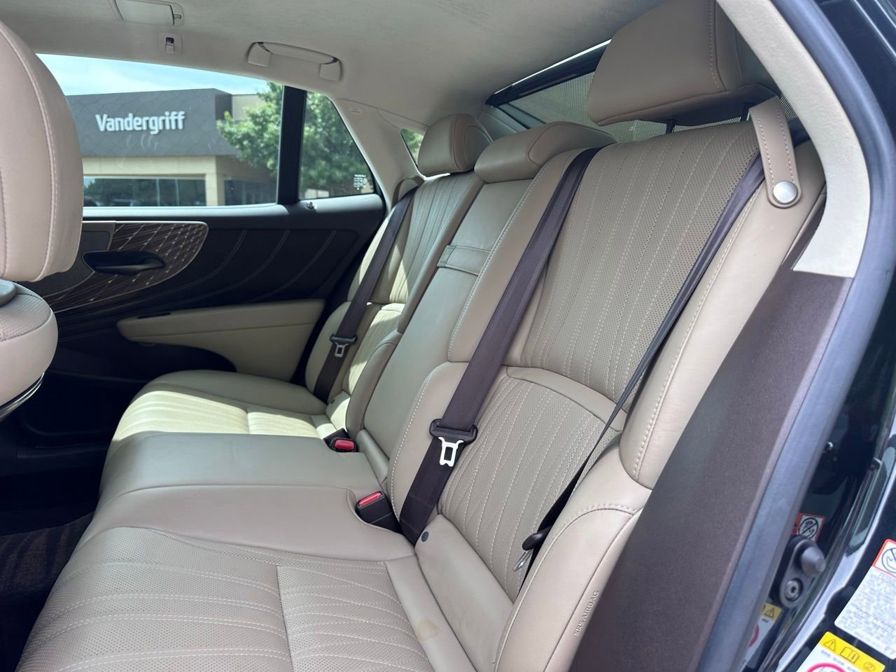 Used 2019 Lexus LS 500 w/ Interior Upgrade Package RWD image 16