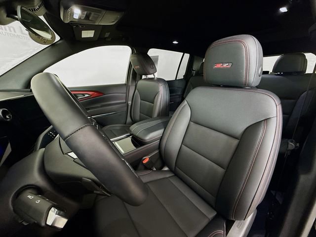 Used 2025 Chevrolet Traverse Z71 image 24