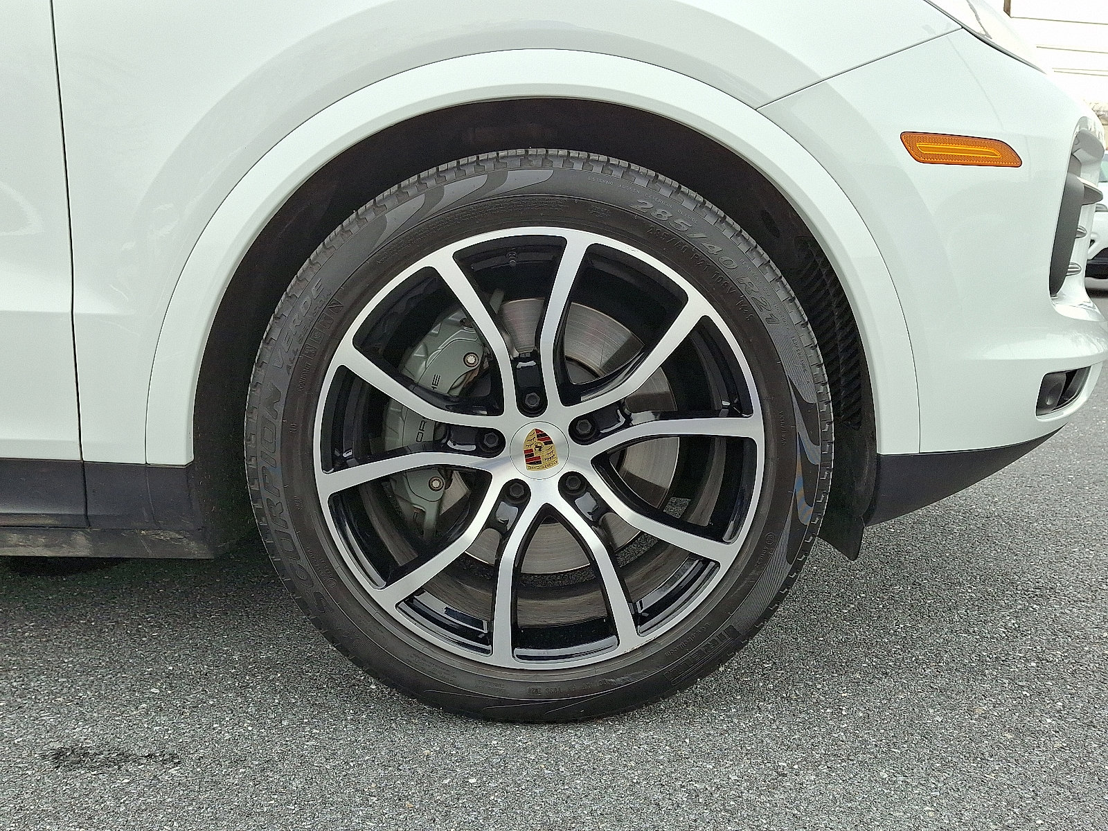 Used 2023 Porsche Cayenne S image 10