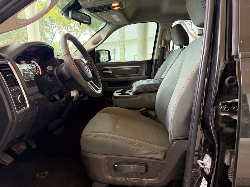 Used 2016 RAM 1500 Classic SLT RWD image 6