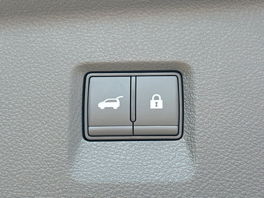 Certified 2025 INFINITI QX60 Luxe AWD/4WD image 16