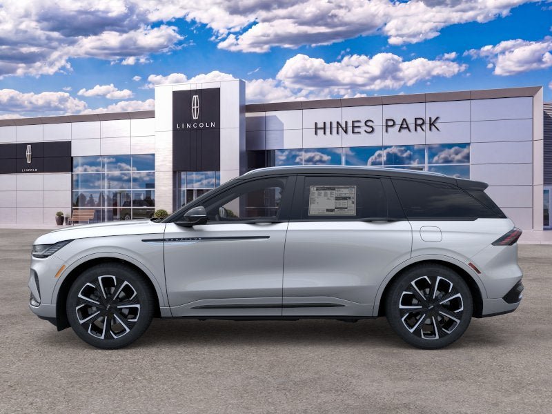 New 2026 Lincoln Nautilus Reserve AWD/4WD image 3