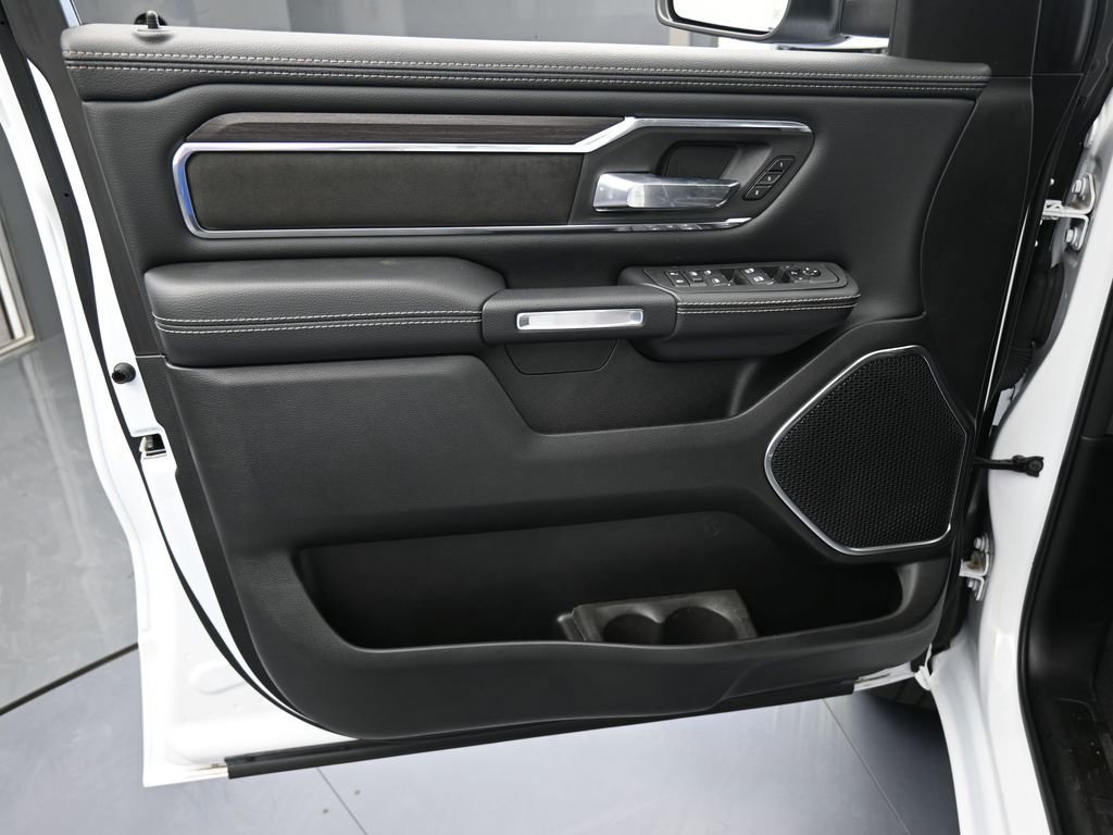 Used 2025 RAM 1500 Laramie image 11