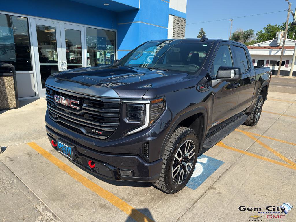 Used 2024 GMC Sierra 1500 AT4 w/ Technology Package image 2