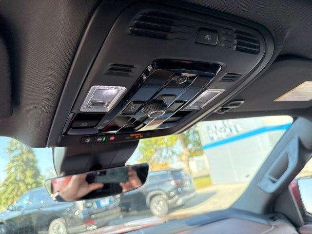 New 2026 Chevrolet Suburban High Country image 34