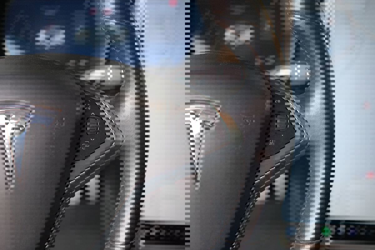 Used 2016 Tesla Model S P90D image 17