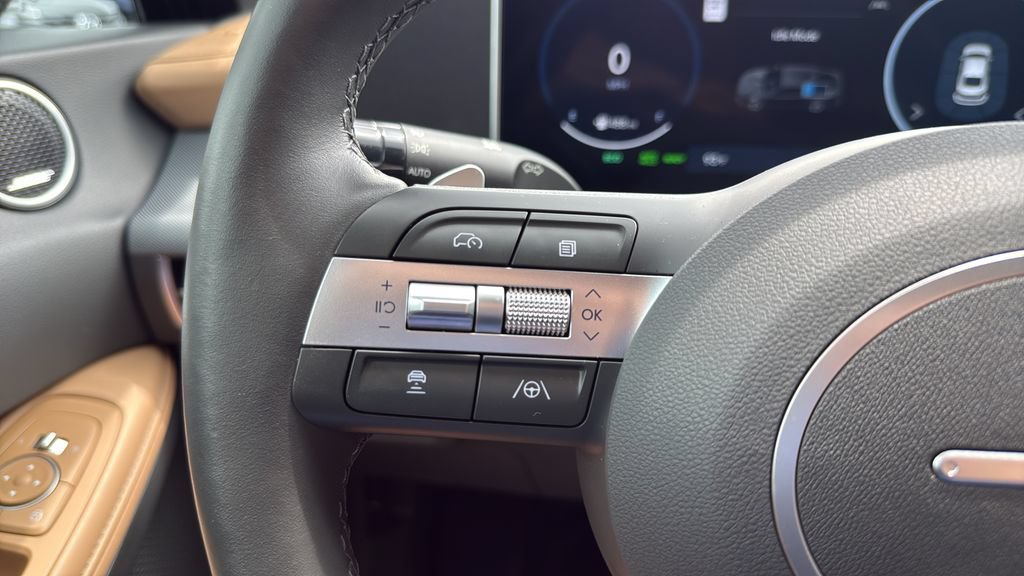 Certified 2025 Hyundai Sonata Limited FWD image 21