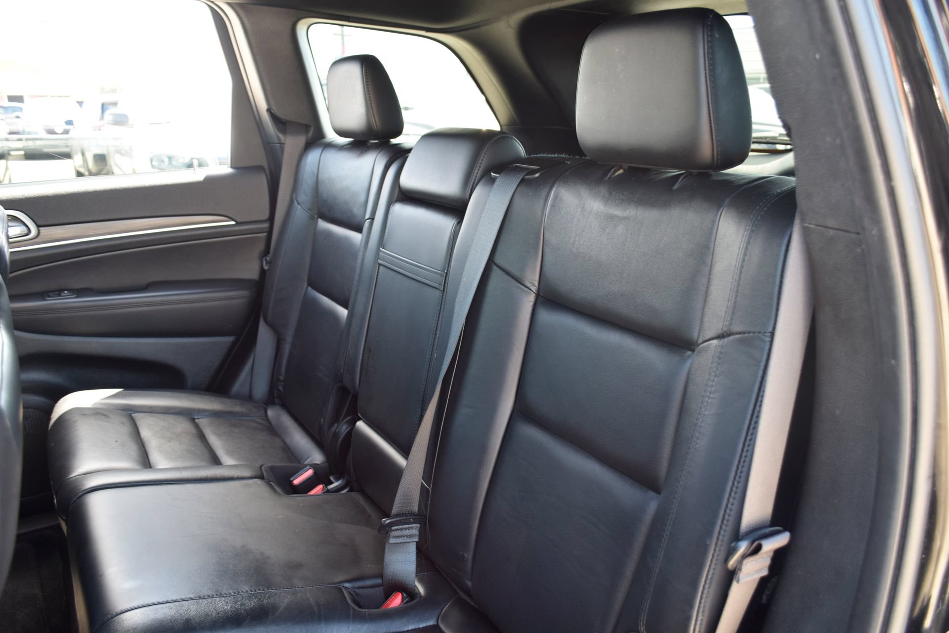 Used 2022 Jeep Grand Cherokee Limited AWD/4WD image 18