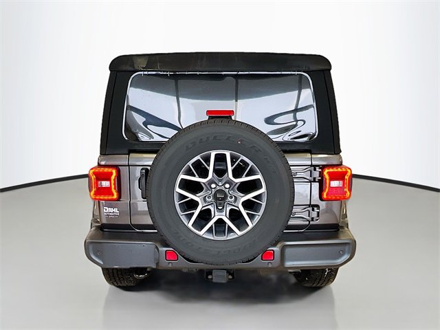 Used 2024 Jeep Wrangler Sahara w/ Technology Group image 4