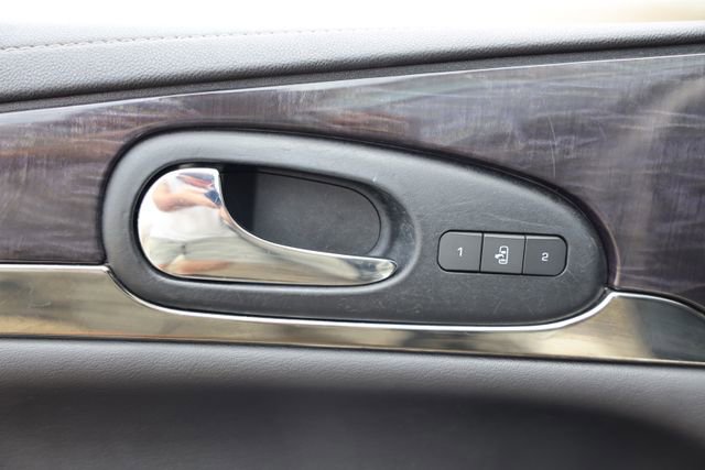 Used 2017 Buick Enclave Leather image 25