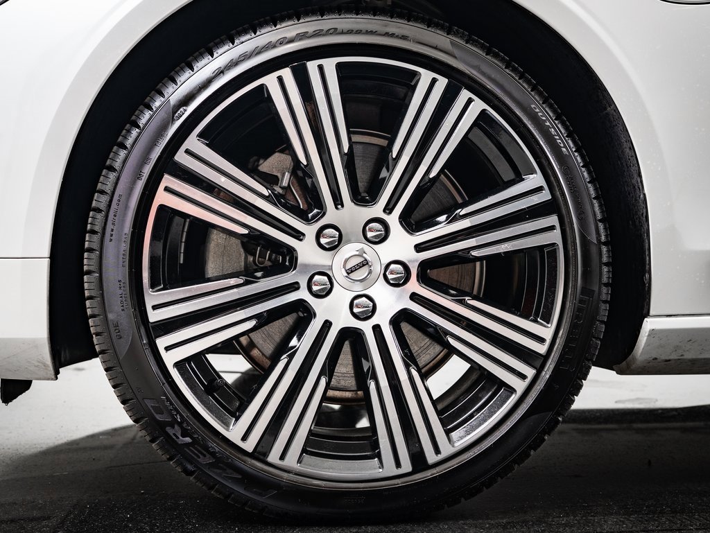 Used 2024 Volvo S90 T8 Ultimate image 13