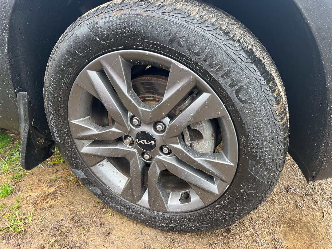 Used 2023 Kia Seltos LX image 7
