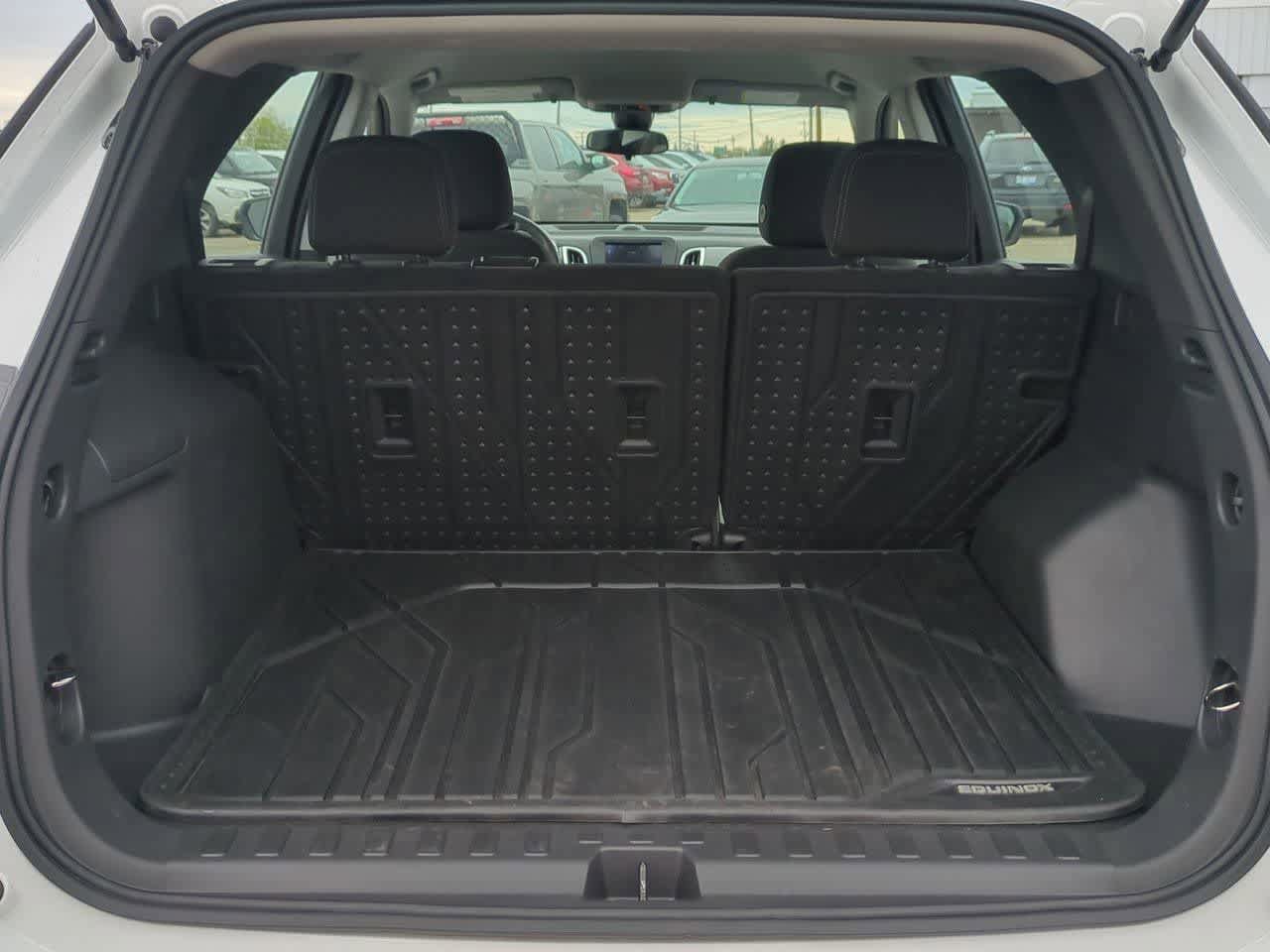 Used 2023 Chevrolet Equinox LS w/ LPO, Floor Liner Package AWD/4WD image 31