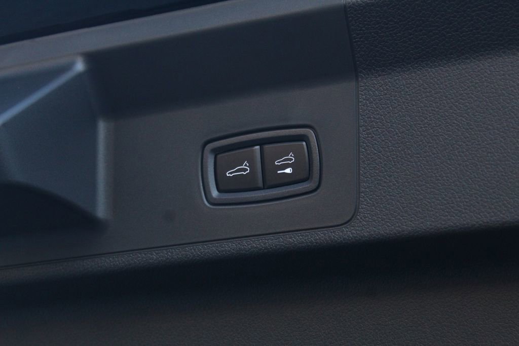 New 2026 Porsche Panamera 4 image 13