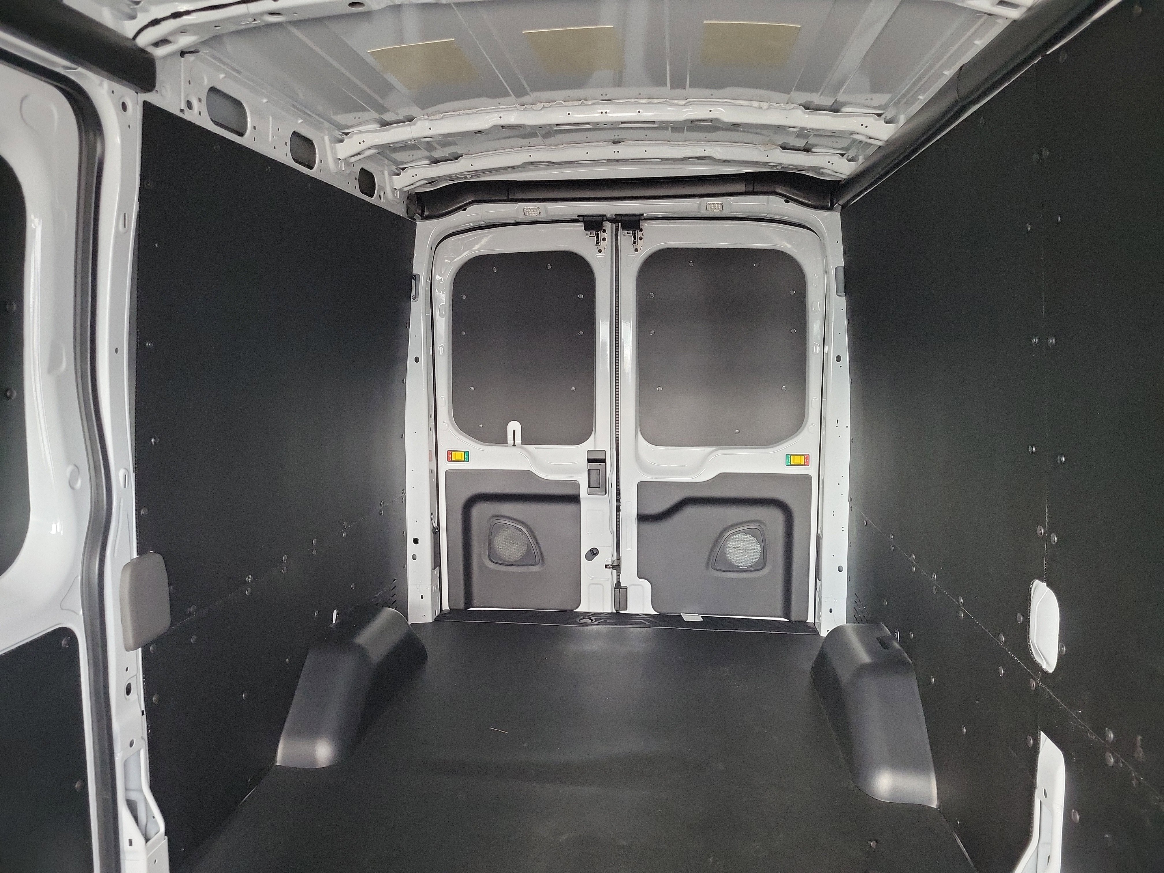 New 2026 Ford Transit 250 148 Medium Roof w/ Load Area Protection Package image 16