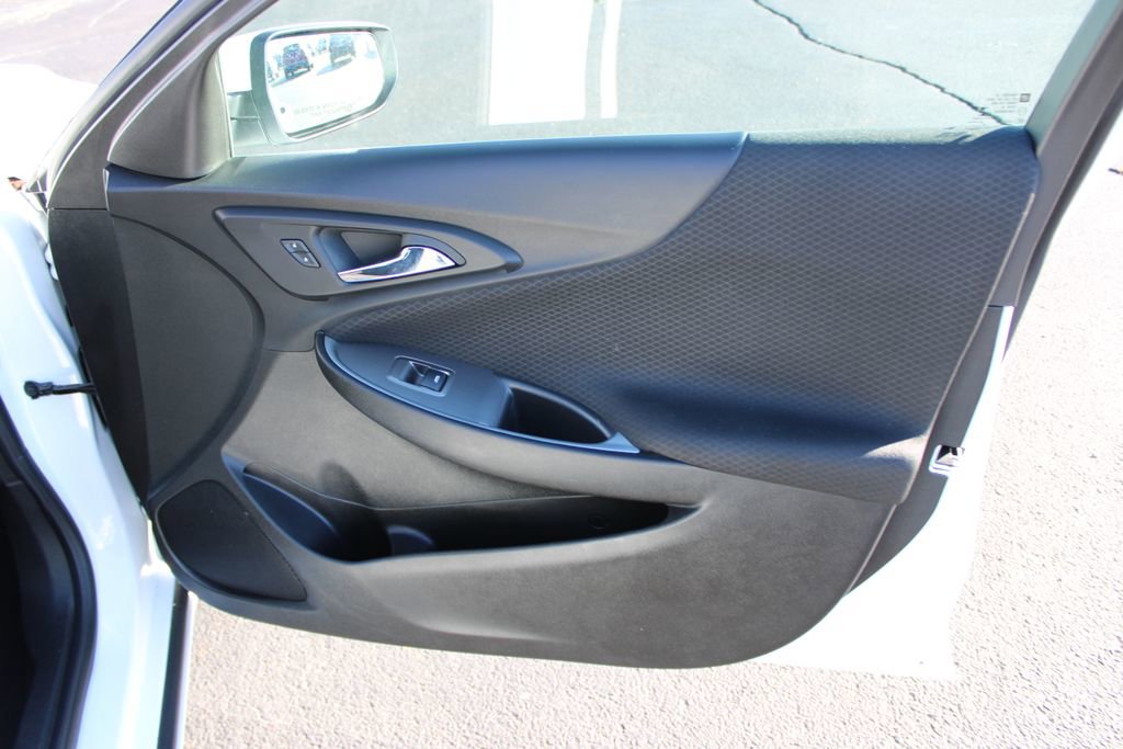 Used 2024 Chevrolet Malibu LT image 22