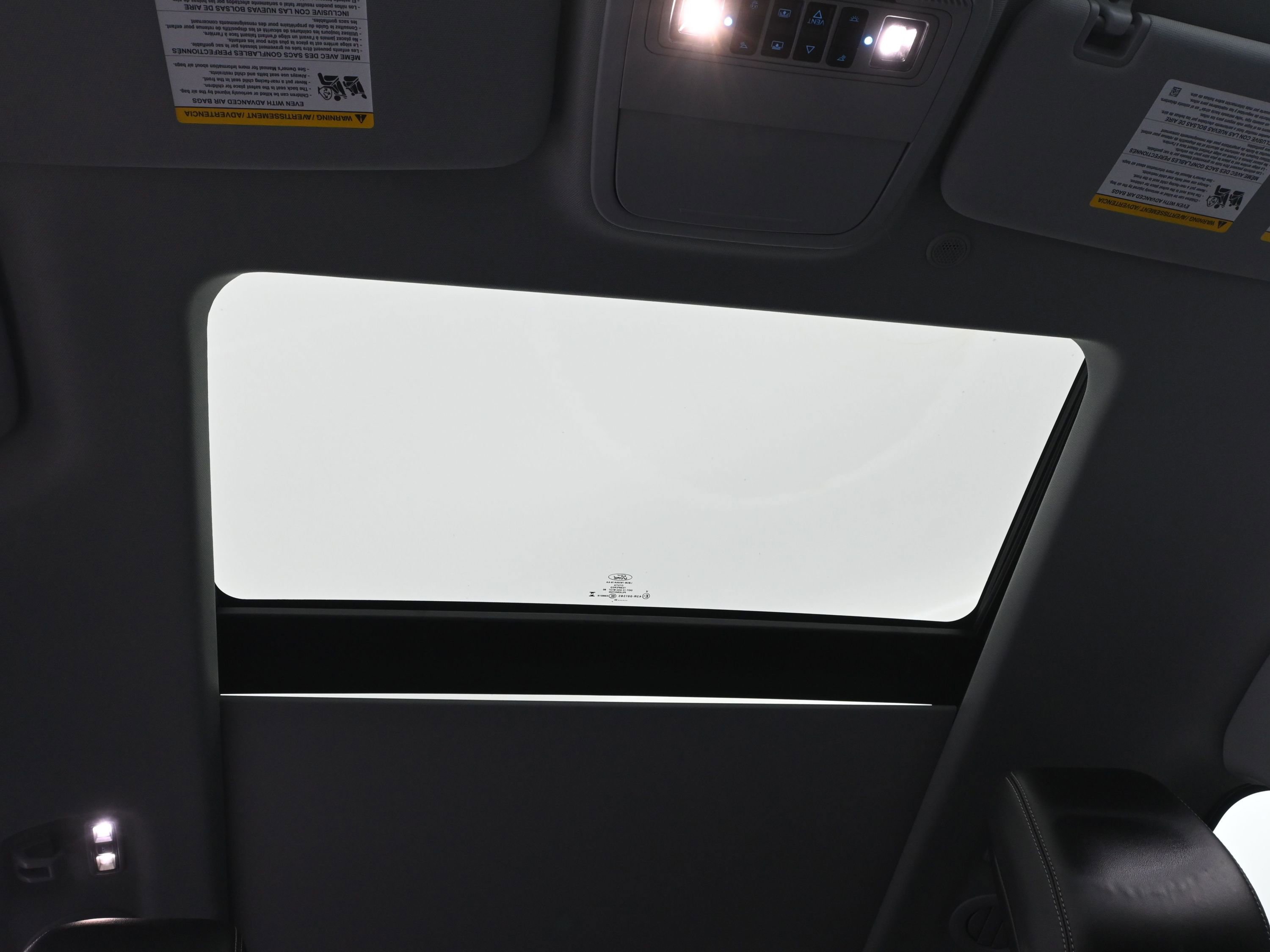 Used 2023 Ford Explorer XLT w/ Equipment Group 202A image 29