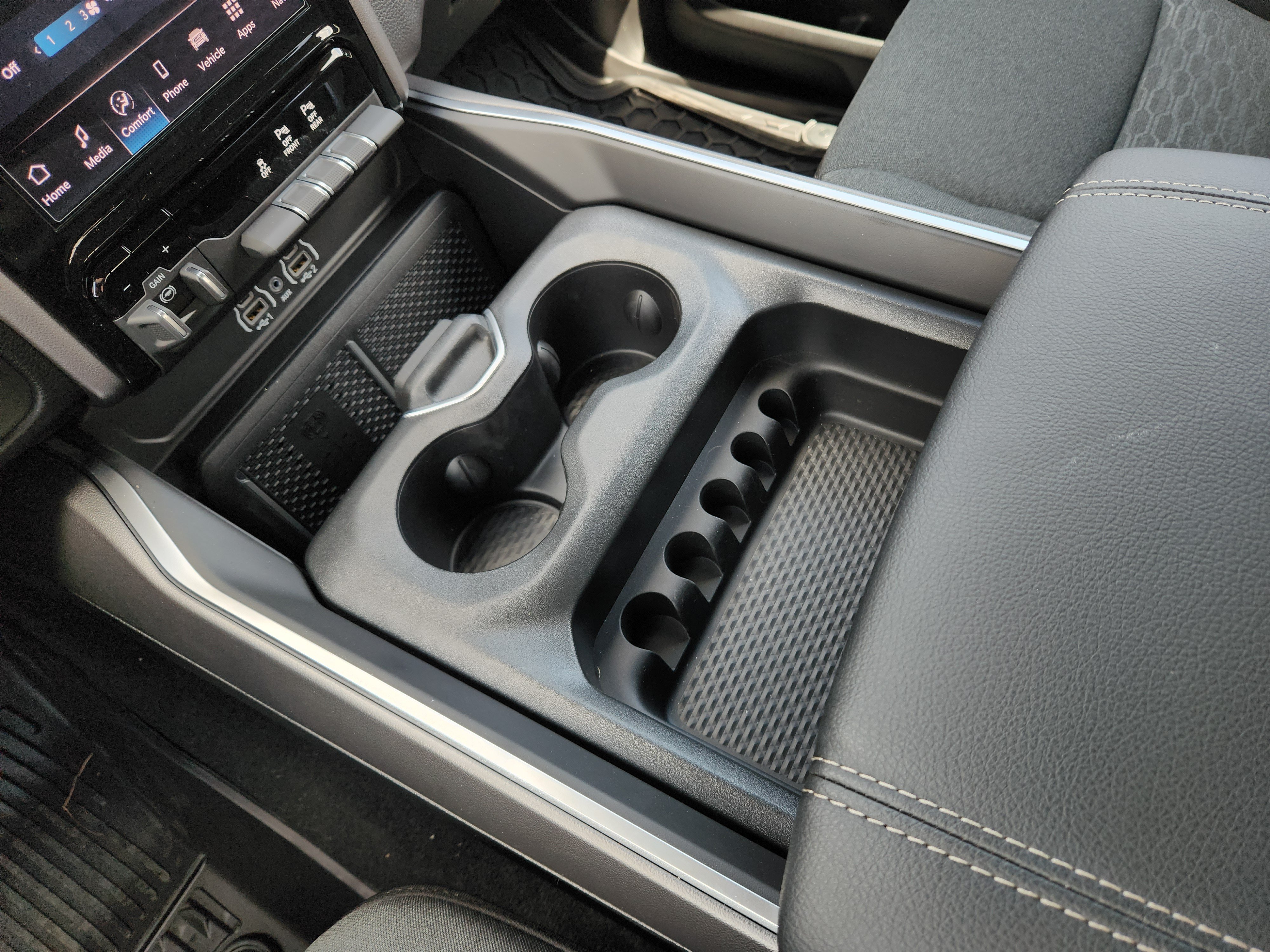 New 2026 RAM 1500 Big Horn AWD/4WD image 17