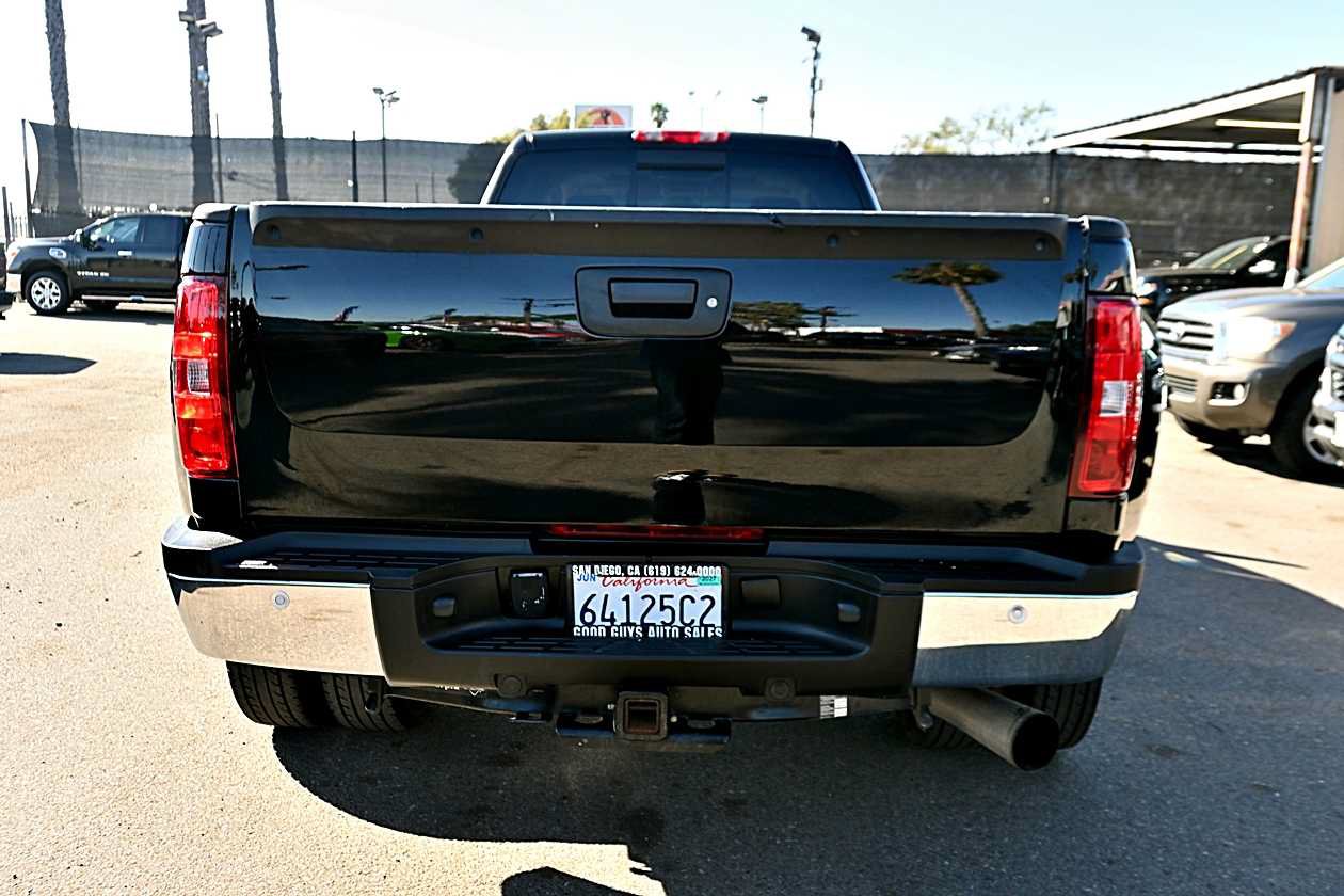 Used 2007 GMC Sierra 3500 SLT w/ Entertainment Package RWD image 6