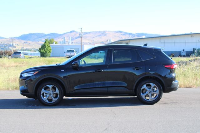 Used 2025 Ford Escape ST-Line Select w/ Tech Pack #2 AWD/4WD image 3