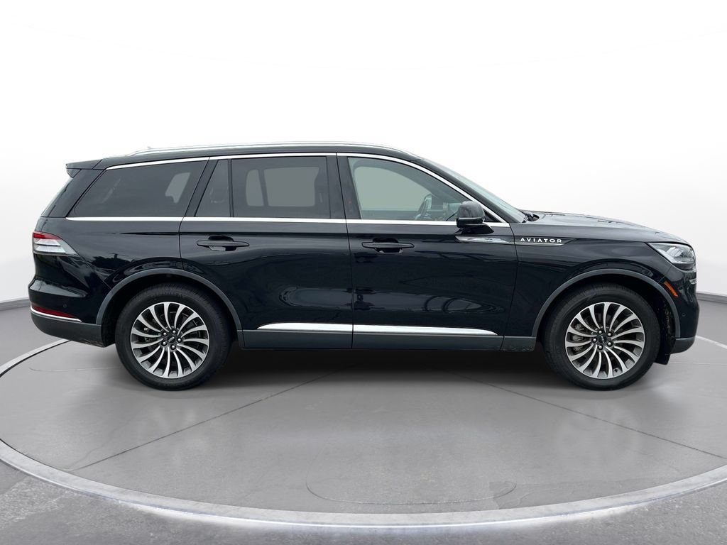 Used 2024 Lincoln Aviator Reserve w/ Equipment Group 201A AWD/4WD image 3
