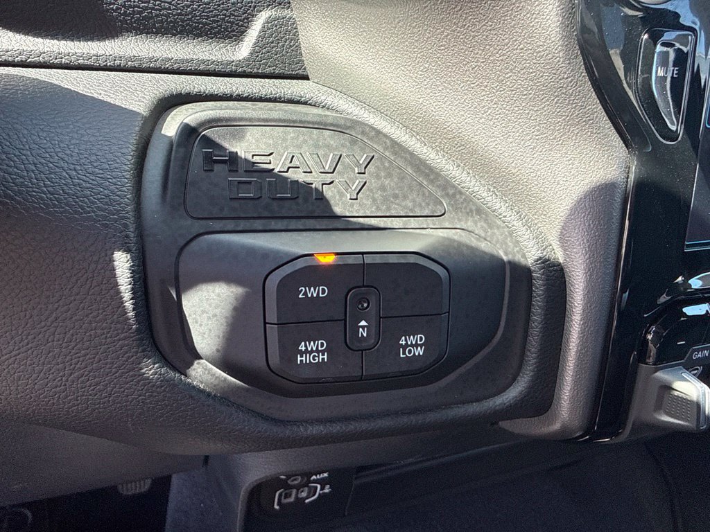 Certified 2026 RAM 2500 Big Horn AWD/4WD image 25