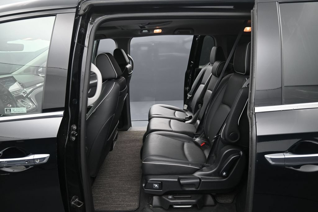 Used 2024 Honda Odyssey Elite image 17