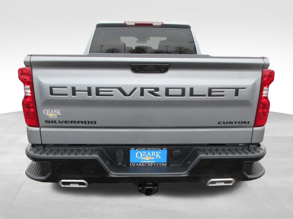 New 2026 Chevrolet Silverado 1500 Custom Trail Boss w/ LPO, Dark Essentials Package image 4