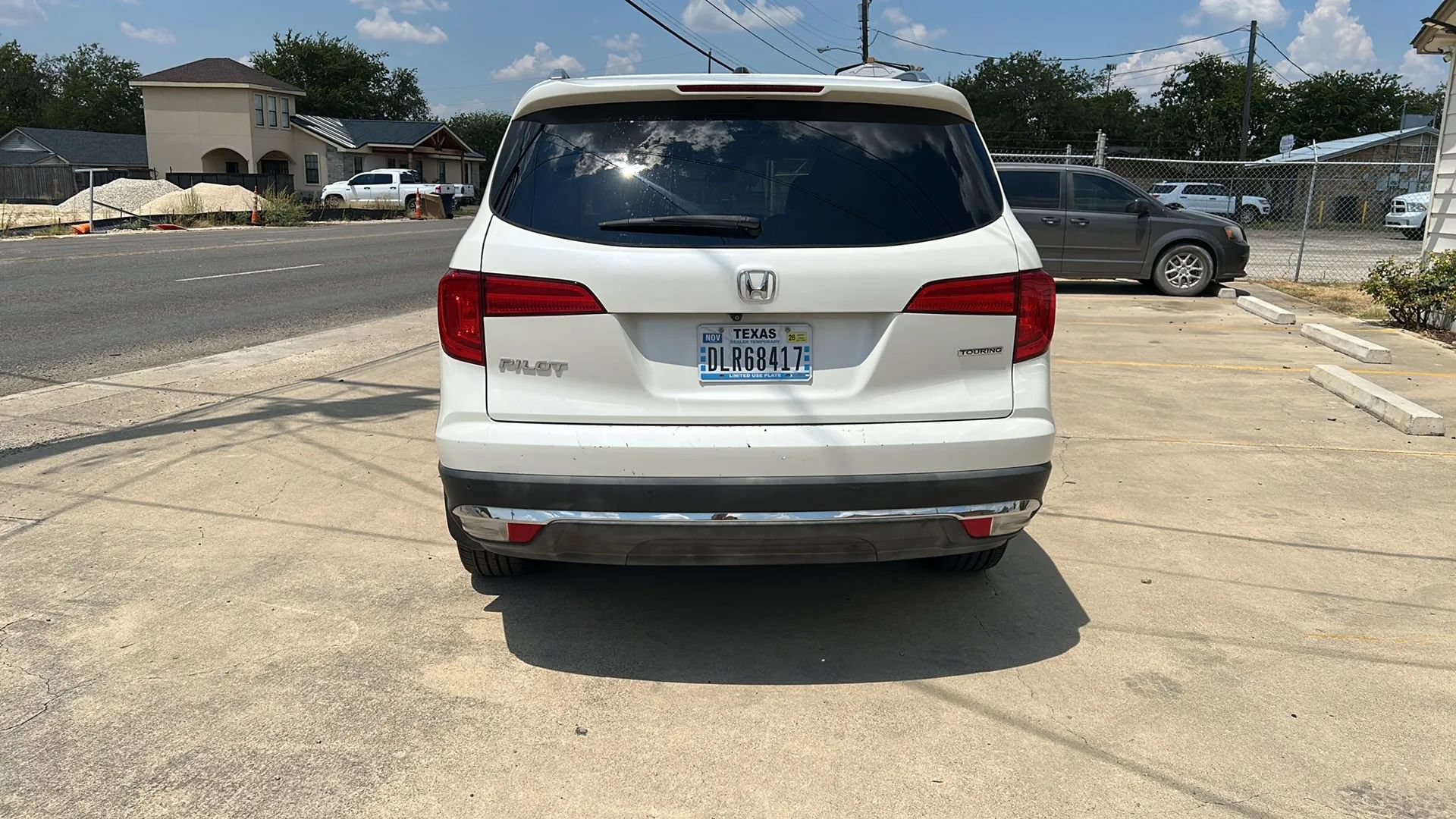 Used 2018 Honda Pilot Touring image 4