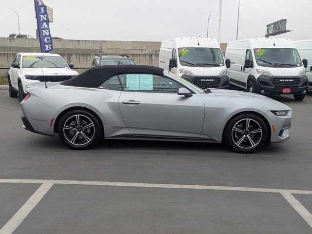 Used 2024 Ford Mustang Premium image 4