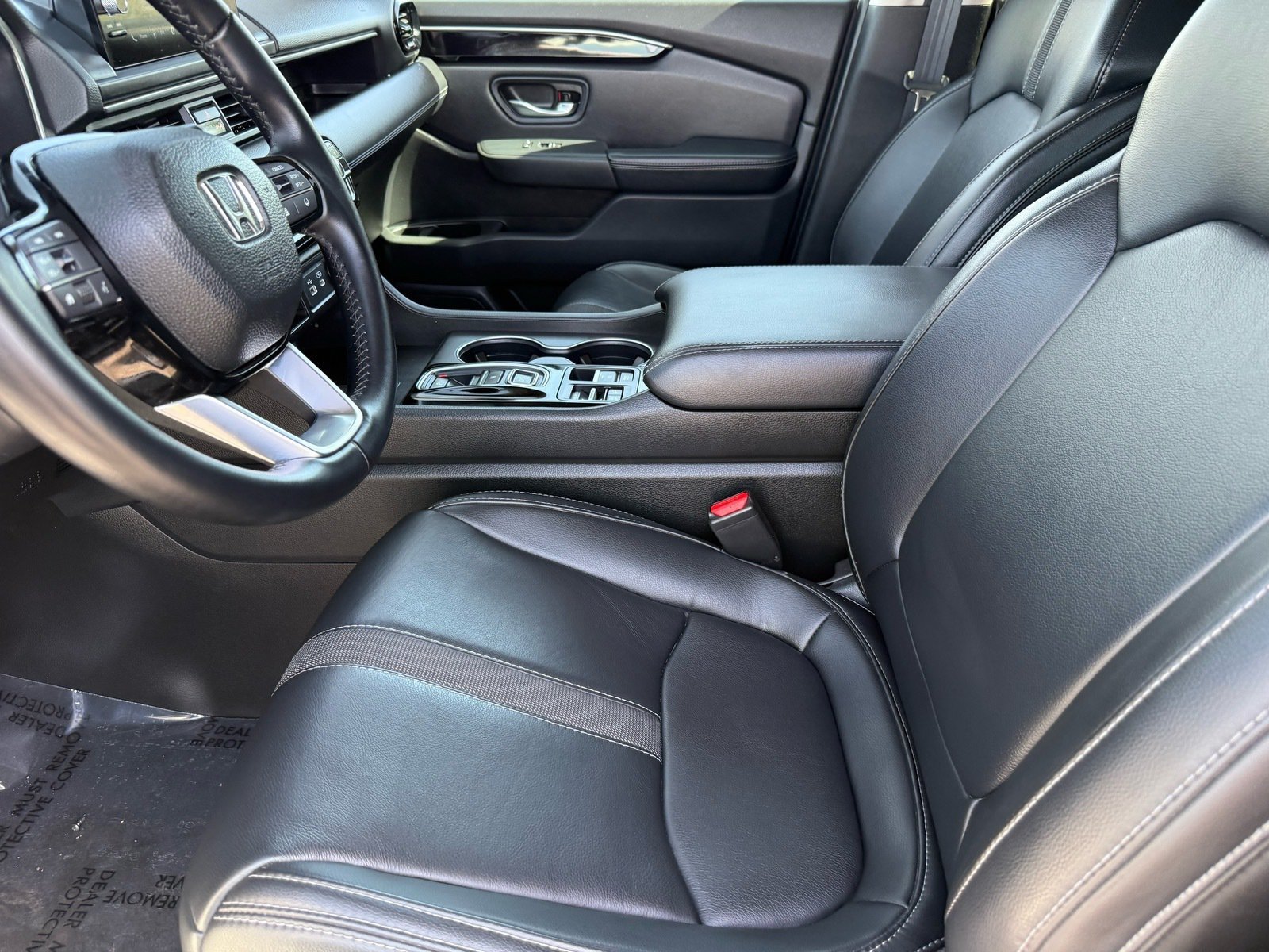 Used 2025 Honda Pilot EX-L image 13