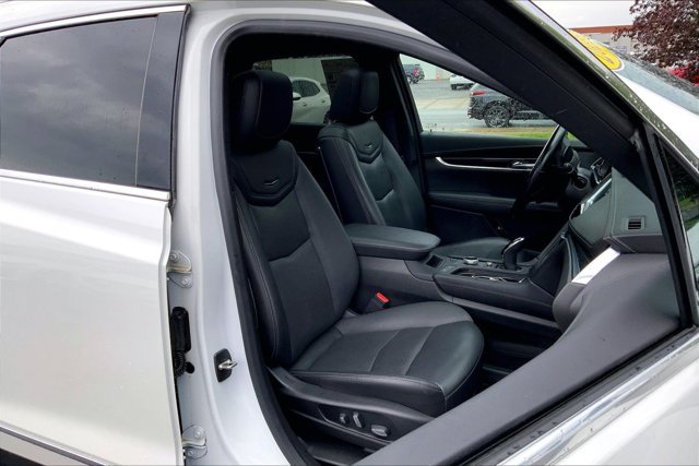 Used 2020 Cadillac XT5 Premium Luxury AWD/4WD image 6
