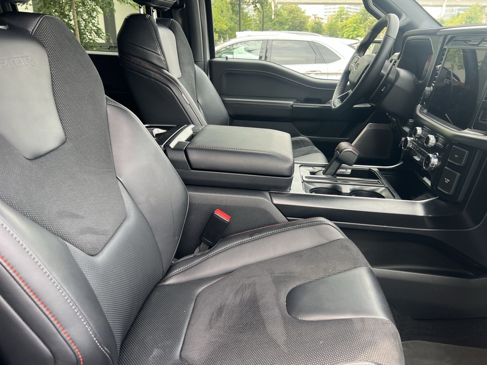 Used 2025 Ford F150 Raptor AWD/4WD image 23