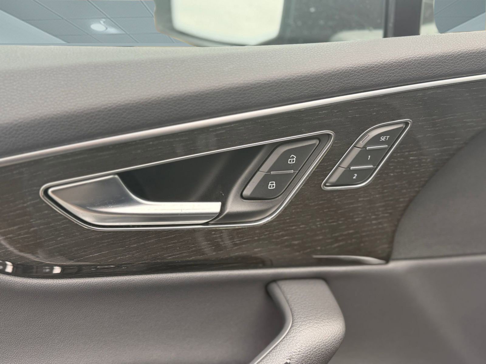 Used 2025 Audi Q7 2.0T Premium image 21