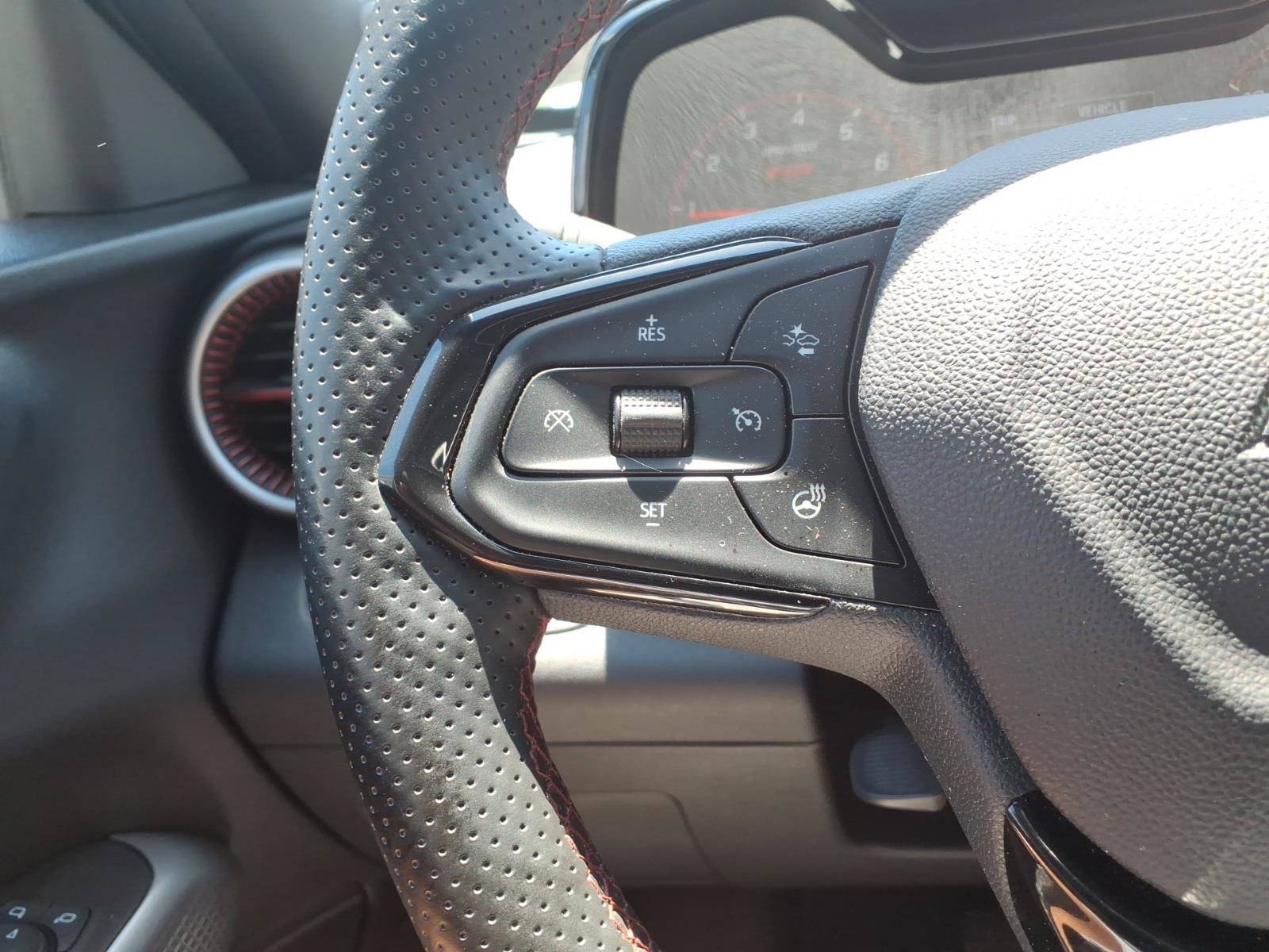 Certified 2025 Chevrolet Trax RS w/ Driver Confidence Package FWD image 29