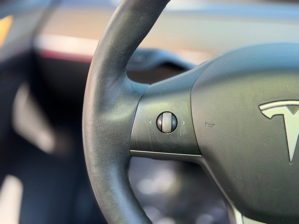 Used 2021 Tesla Model 3 Standard Range Plus image 44