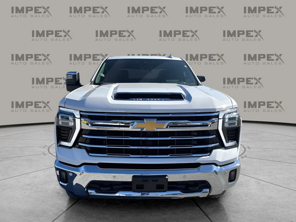 Used 2024 Chevrolet Silverado 2500 LTZ w/ LTZ Premium Package image 8
