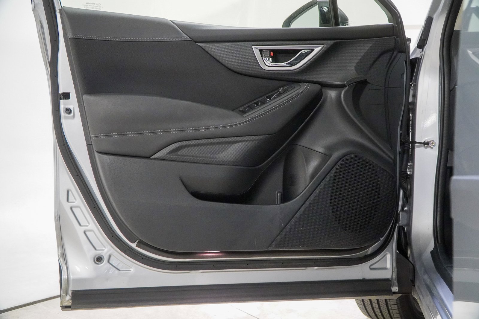 Used 2023 Subaru Forester Premium image 17