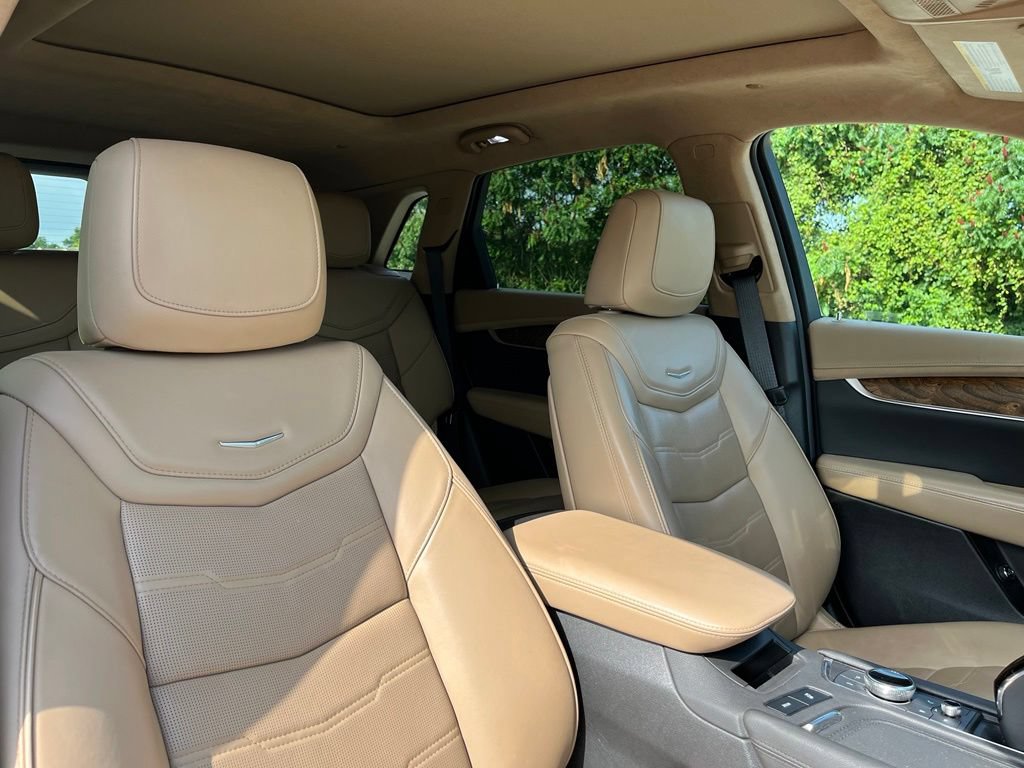 Used 2020 Cadillac XT5 Sportv w/ Platinum Package AWD/4WD image 28