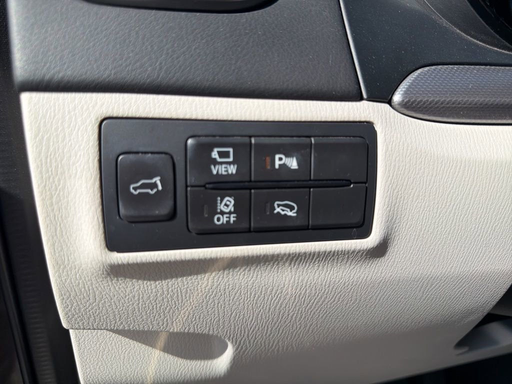 Used 2022 MAZDA CX-9 Signature image 16