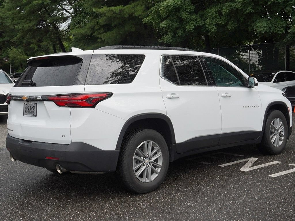 Used 2023 Chevrolet Traverse LT AWD/4WD image 10