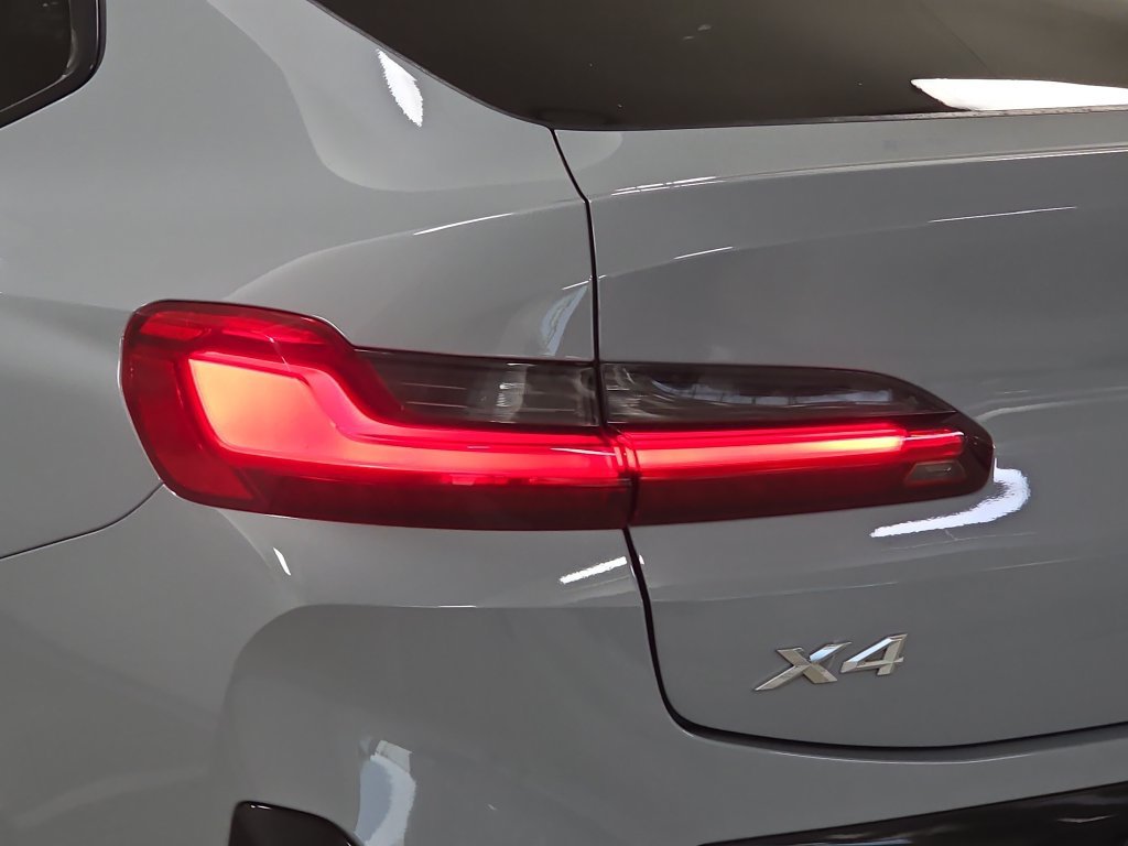 Certified 2022 BMW X4 xDrive30i w/ M Sport Package 2 AWD/4WD image 33